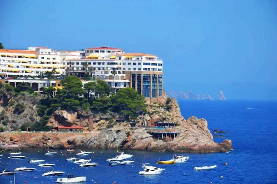 Capsasalbegur74 Terraza Sobre Mar Piscina Del Mar Apartamento Exterior foto