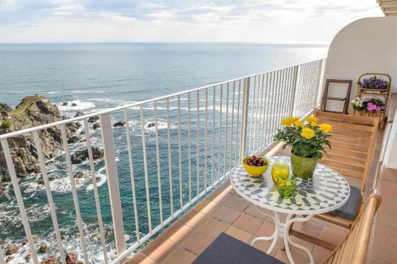 Capsasalbegur74 Terraza Sobre Mar Piscina Del Mar Apartamento Exterior foto